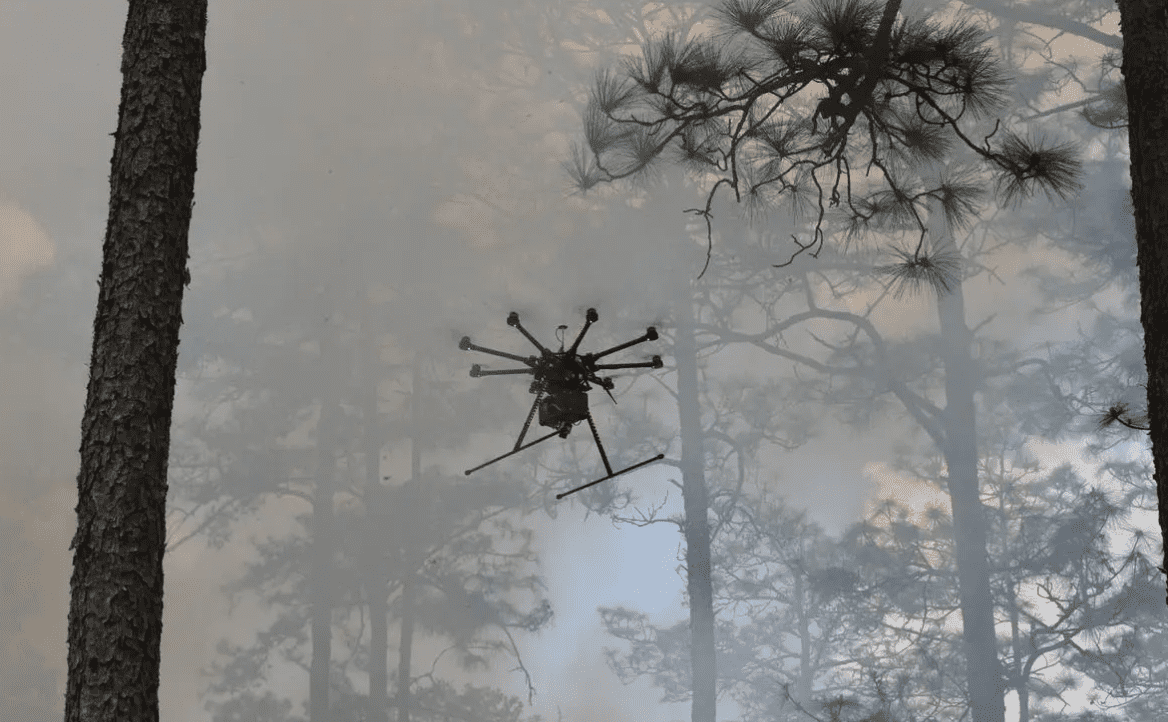 无人机森林火灾监测